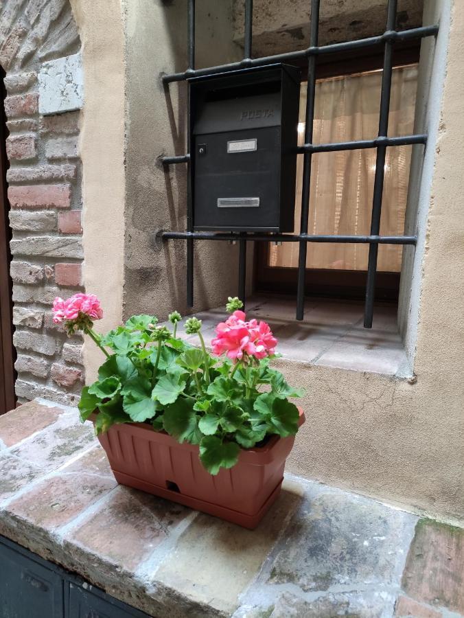 Loft Gioia Apartment Перуджа Екстериор снимка